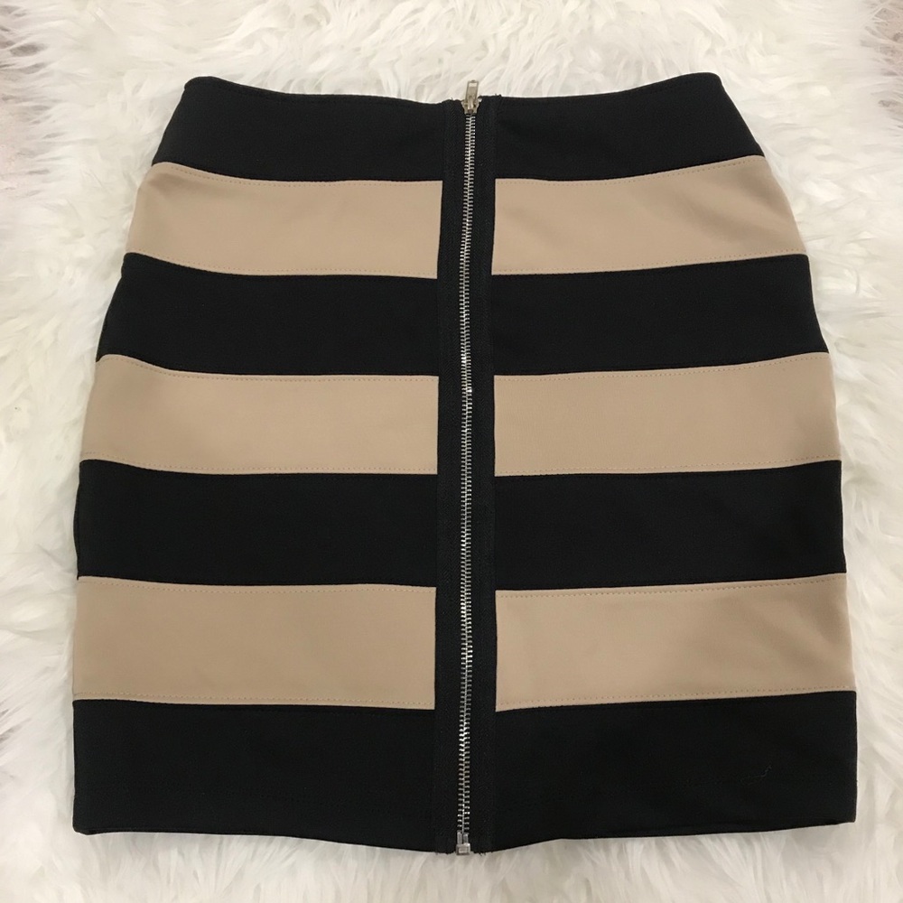 Forever 21 Skirt - Picture 2 of 8
